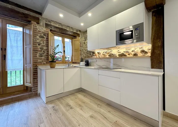 Appartamento El Patio De Vespasiano - En El Puerto Frente A La Iglesia De Santa Maria Castro Urdiales