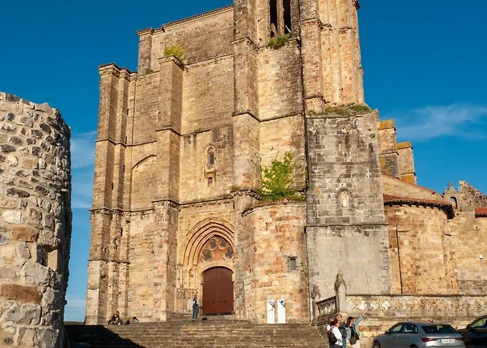 Appartamento El Patio De Vespasiano - En El Puerto Frente A La Iglesia De Santa Maria Castro Urdiales