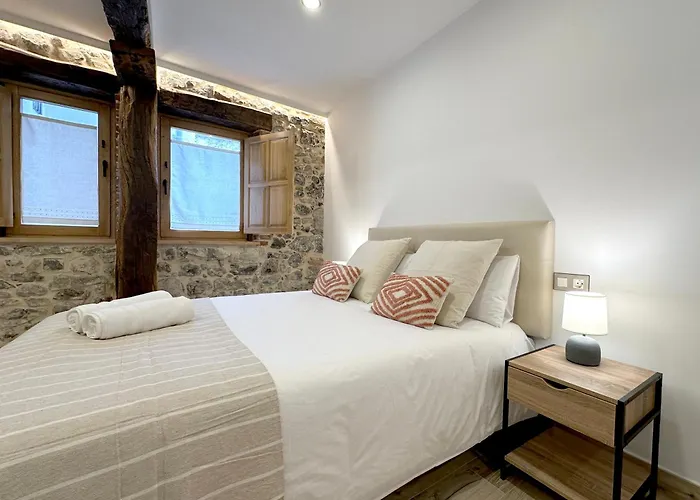 Apartment El Patio De Vespasiano - En El Puerto Frente A La Iglesia De Santa Maria Castro Urdiales